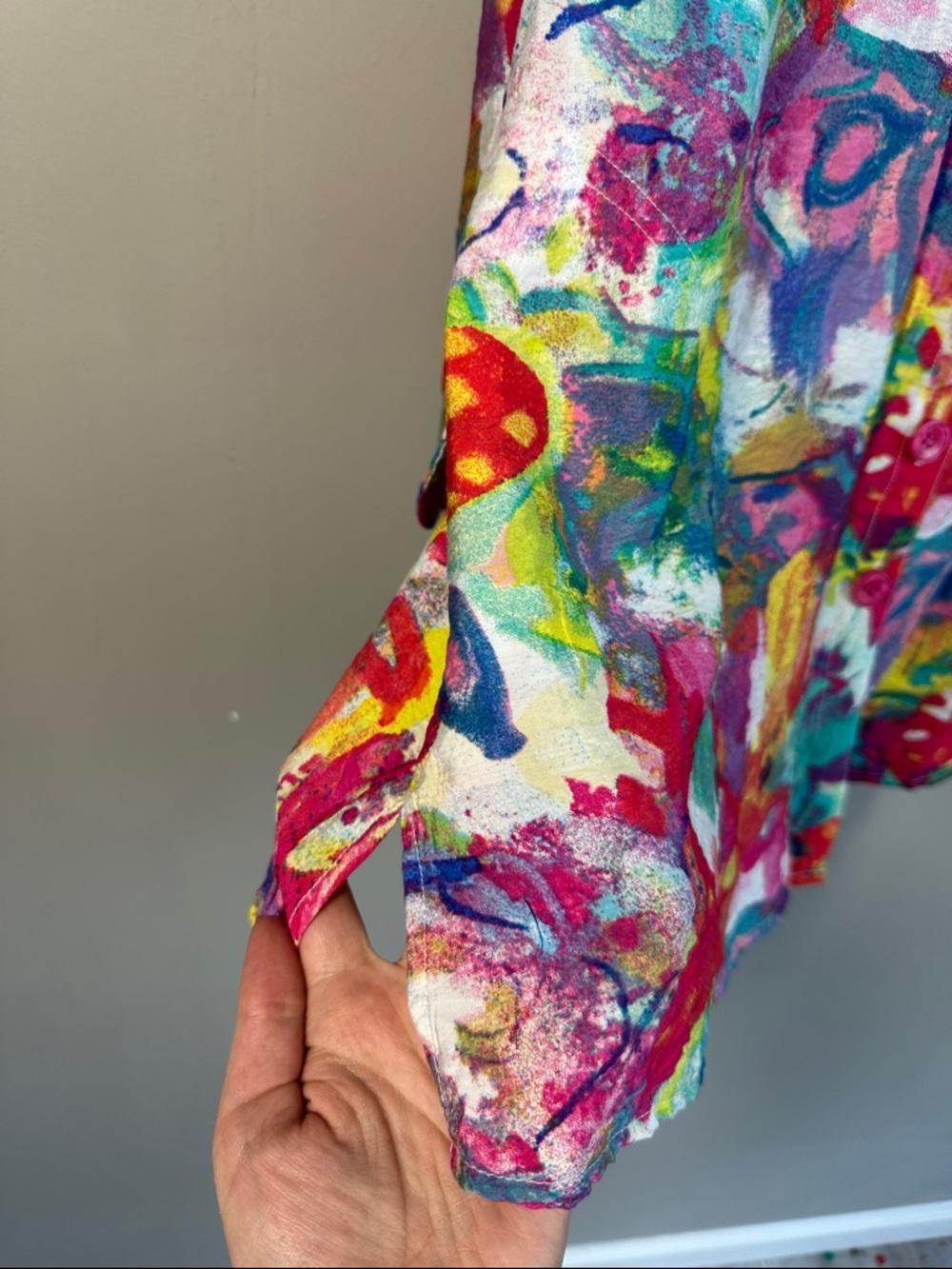 Ali Miles Abstract Colorful Print Button Down Top Size M - Picture 12 of 16